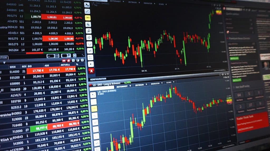 Americká burza s hodinovými deriváty se otevírá institucím. Elektřina se čím dál víc obchoduje jako finanční aktivum