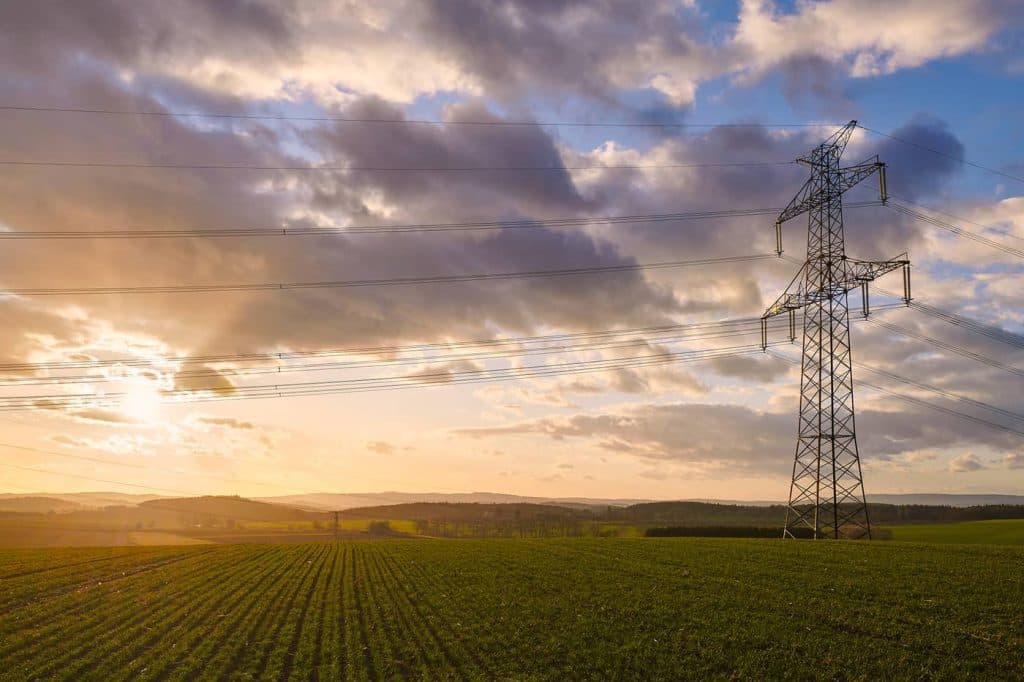 EU chce upravit pravidla pro uhlíková cla. Třetí země by tak mohly do EU jednodušeji exportovat elektřinu