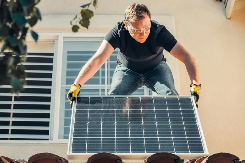 po-boomu-pad-cesky-fotovoltaicky-trh-zasahla-vlna-krachu