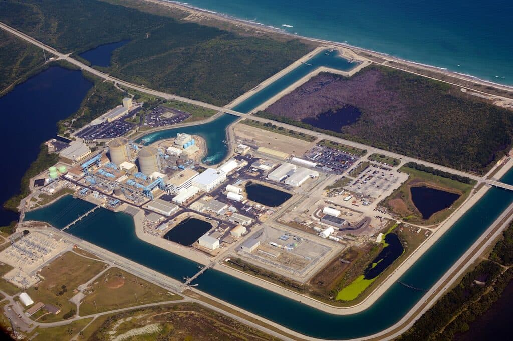 Fúze gigantů: NextEra Energy a Dominion Energy vytvoří největšího energetického hráče světa