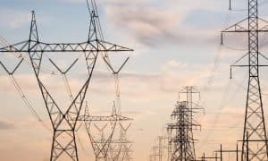 Růst spotřeby elektřiny se rozšiřuje mimo rozvojové země. Podle IEA začala "doba elektrická"