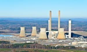 Válka v Íránu a drahé LNG vrací asijské státy zpět k uhlí