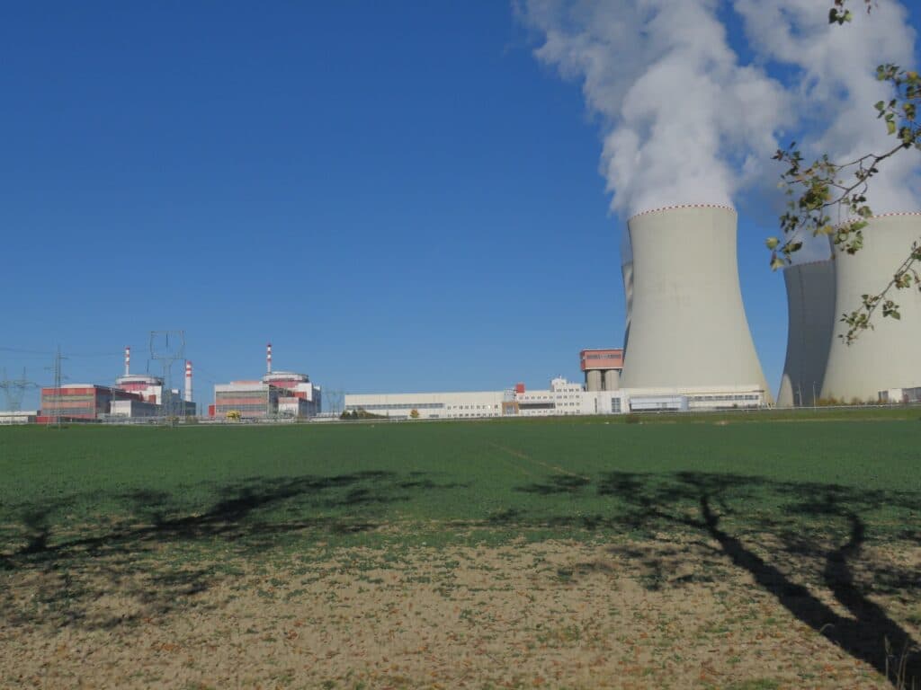 Energetici po plánované dvouměsíční odstávce připojili druhý temelínský blok