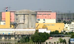 Armáda v Rumunsku mění tok Dunaje, reaktor kvůli suchu stojí